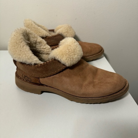 UGG Mckay Winter Boot for Women - Brown, Size 8 - Picture 10 of 16